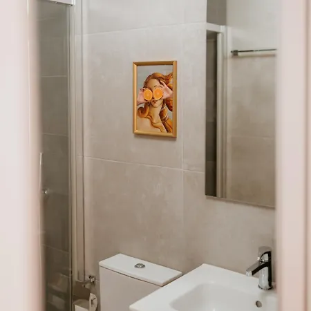 Orange House - Elegant Two-bedroom Rc E Apartment *