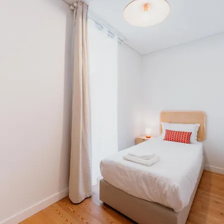 Orange House - Elegant Two-bedroom Rc E Lisbon